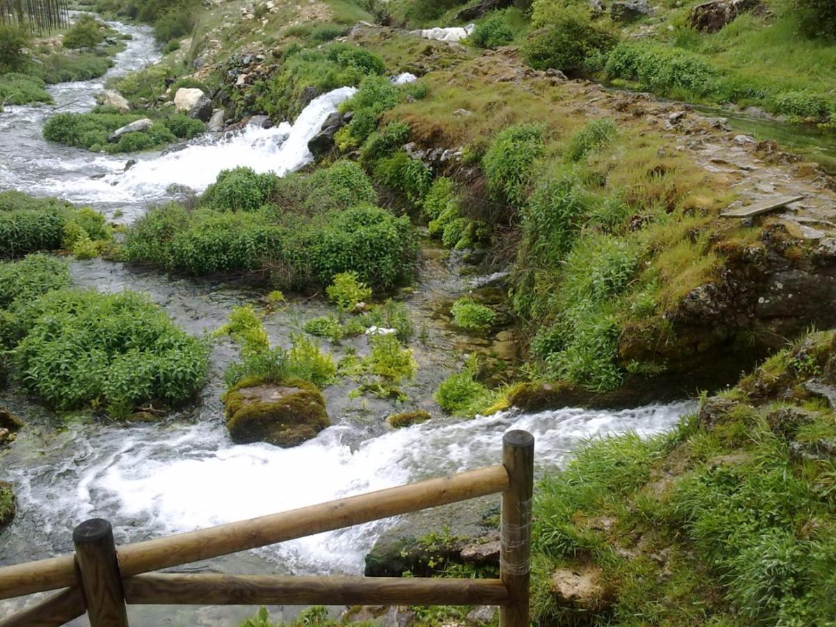 Alojamiento Fuentes Arroyo Frio Esterno foto